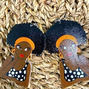 - Cute Earrings‎